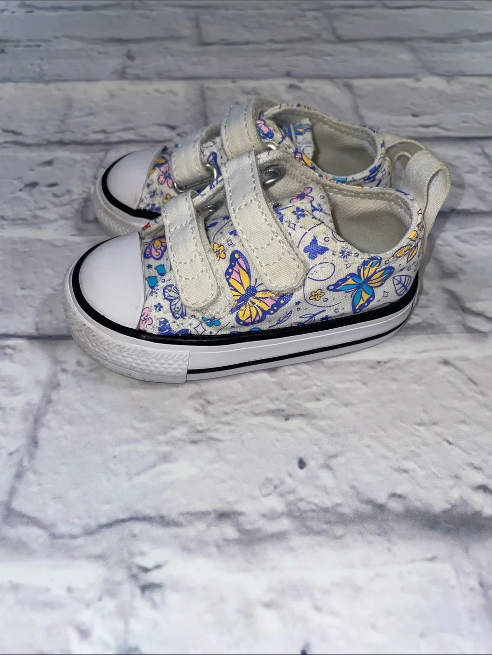 Converse Chuck Taylor All Star Low TD 'Butterfly'. Size 3